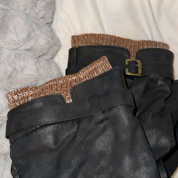 Black knee high boots with built in top brn/white sock detail size 41/women’s 9 - Picture 6 of 7